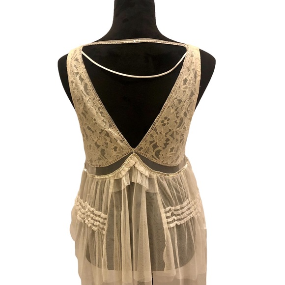 Free People On the Town Tank size small - Picture 10 of 11